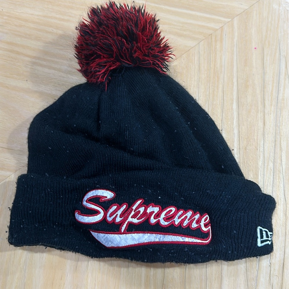 Supreme beanie authentic used